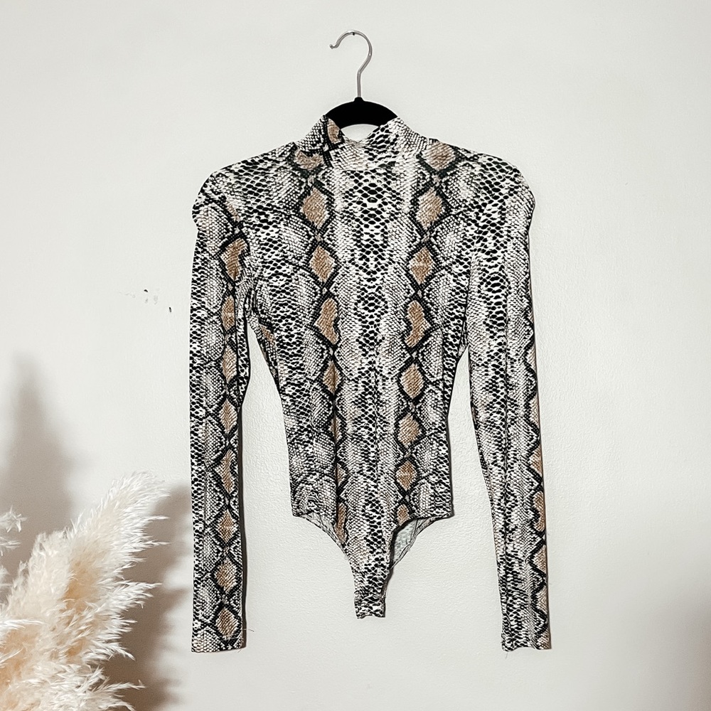 ANNA GRACE BOUTIQUE SNAKE SKIN BODYSUIT